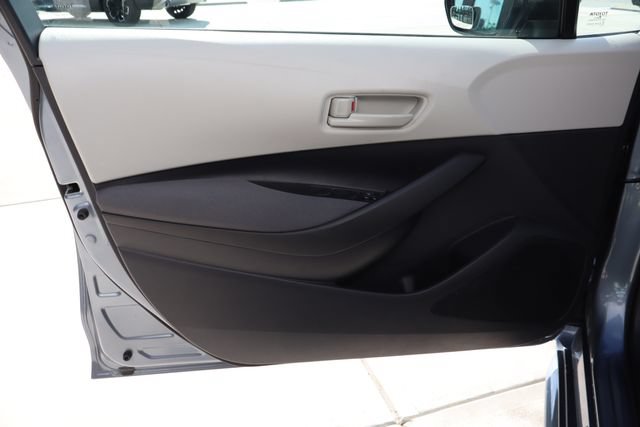 Used 2025 Toyota Corolla LE FWD image 24
