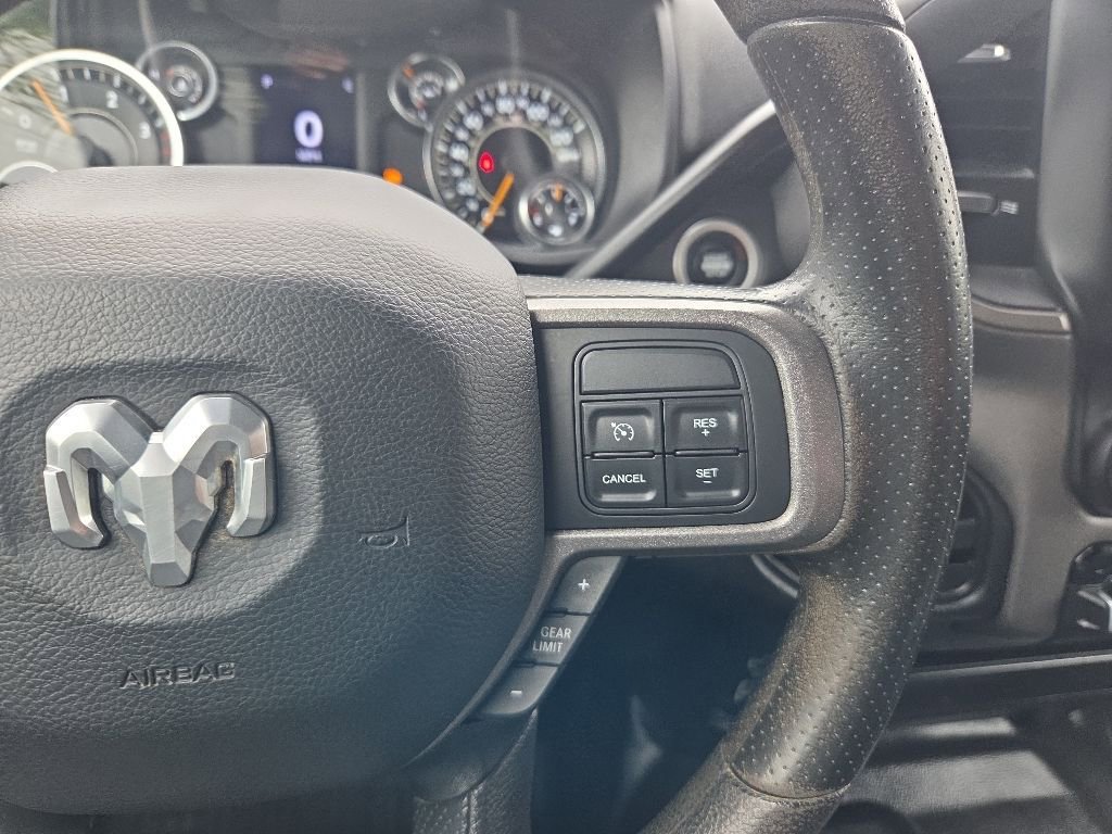 Used 2022 RAM 5500 Tradesman w/ Chrome Appearance Group AWD/4WD image 14