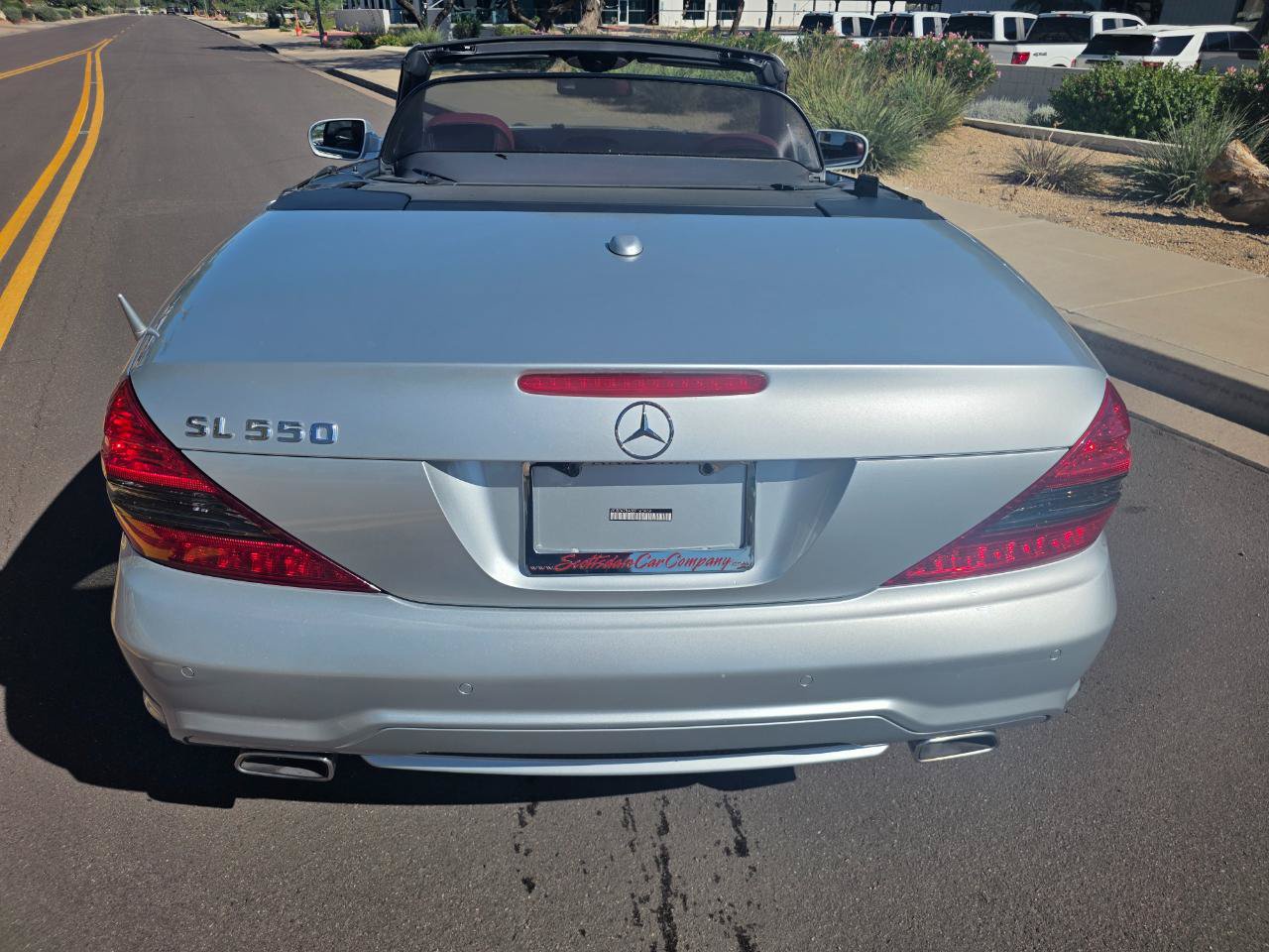 Used 2011 Mercedes-Benz SL 550 w/ Premium I Pkg image 21