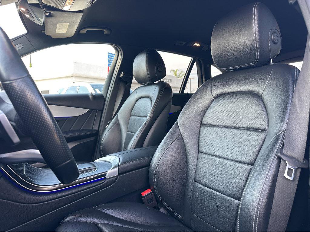 Used 2022 Mercedes-Benz GLC 300 image 7