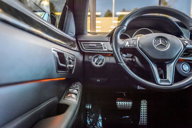 Used 2015 Mercedes-Benz E 350 Sedan image 27