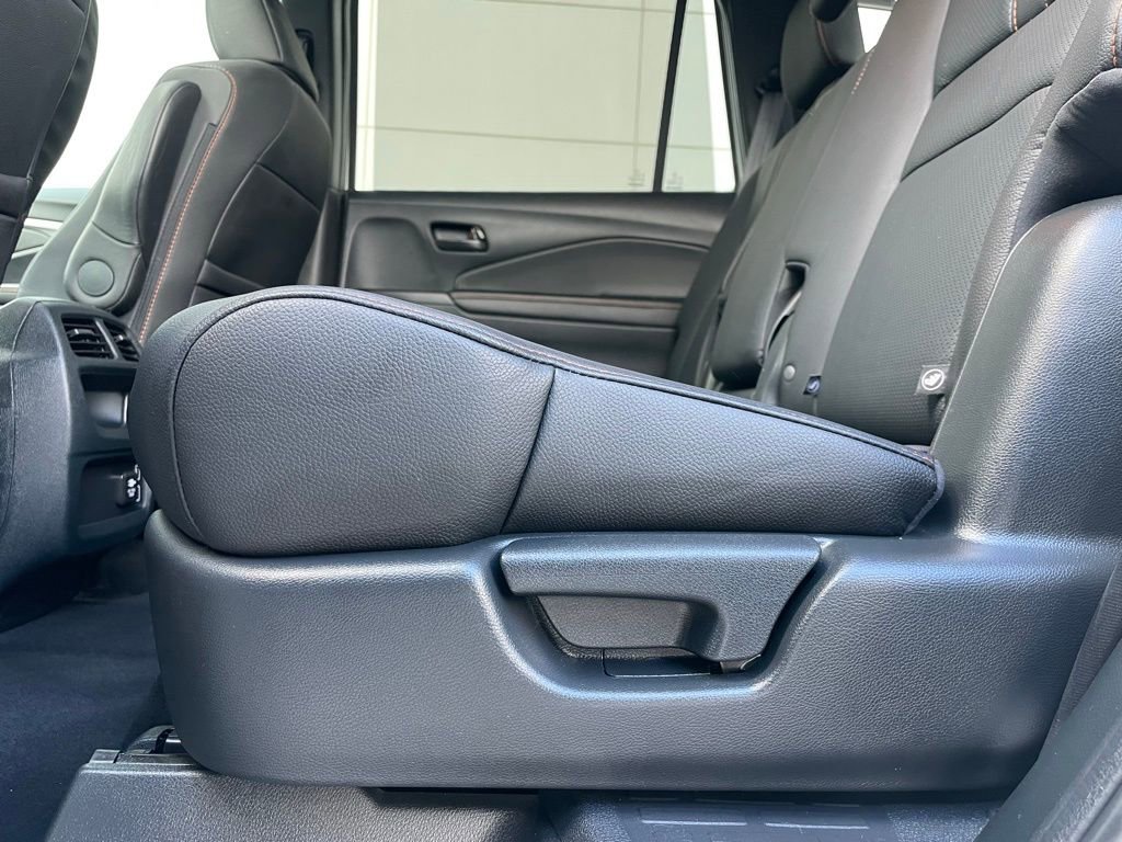 Certified 2023 Honda Passport TrailSport image 38