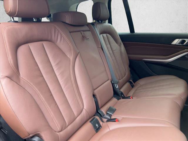 Used 2020 BMW X7 xDrive40i w/ Premium Package image 22