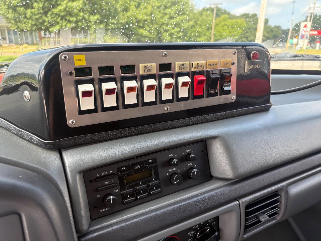 Used 1992 Ford F450 2WD Regular Cab Super Duty image 12