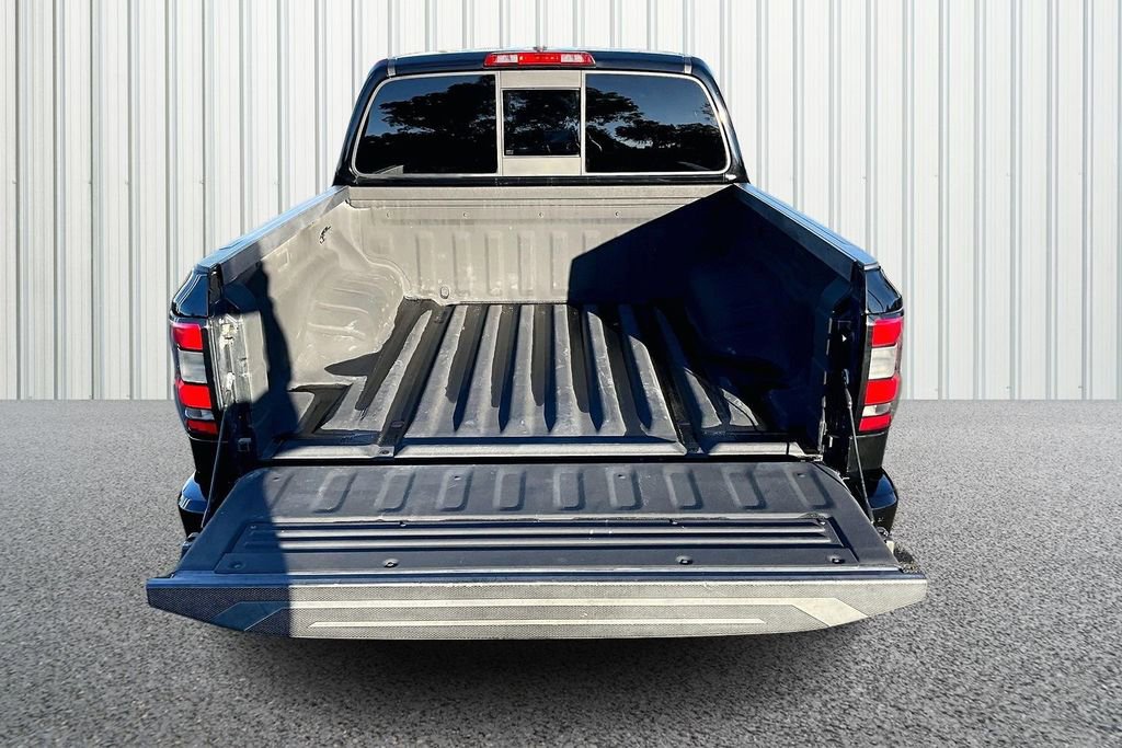 Used 2022 Nissan Frontier SV image 25