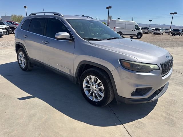 Used 2019 Jeep Cherokee Latitude w/ Popular Appearance Group FWD image 6