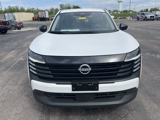 Used 2025 Nissan Kicks S AWD/4WD image 2