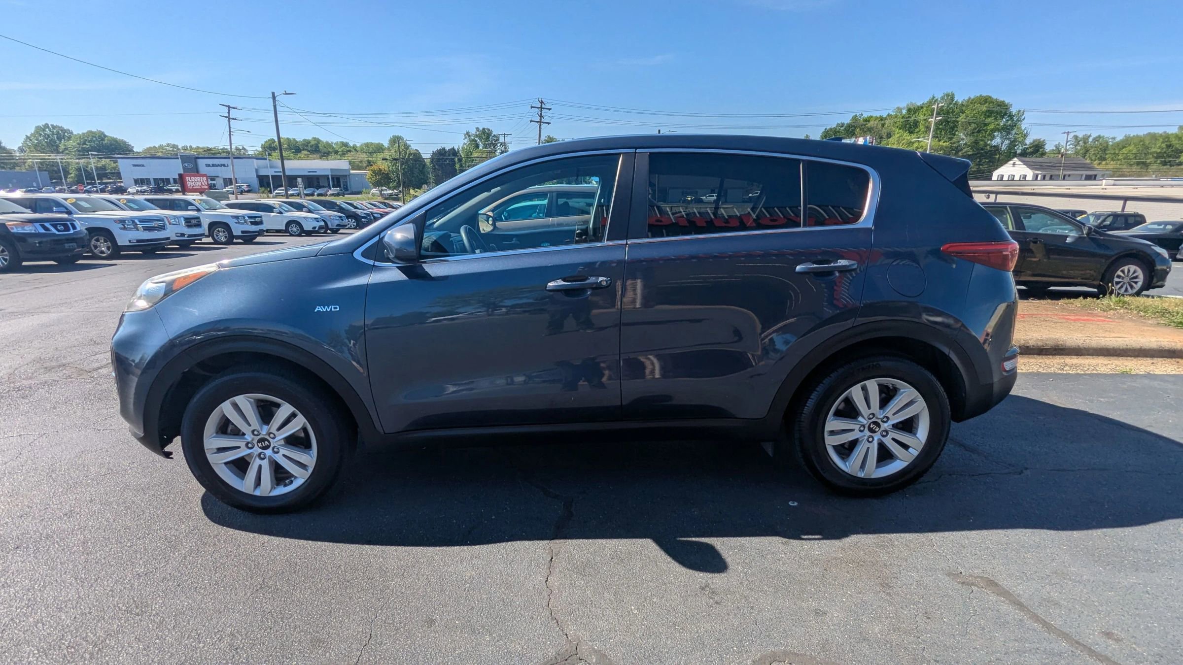 Used 2018 Kia Sportage LX AWD/4WD image 4