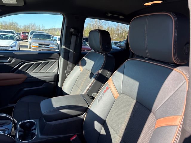 Used 2024 GMC Canyon AT4 image 9