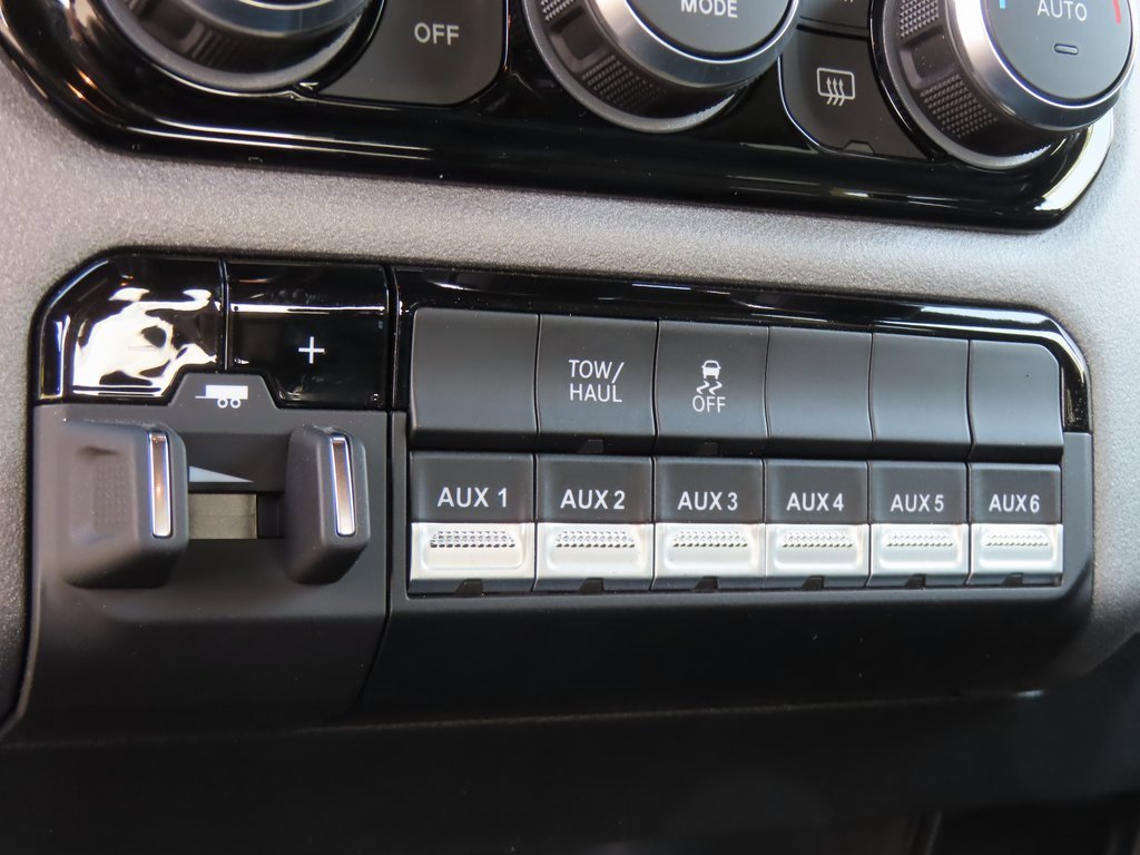 New 2024 RAM 2500 Tradesman w/ Chrome Appearance Group image 10