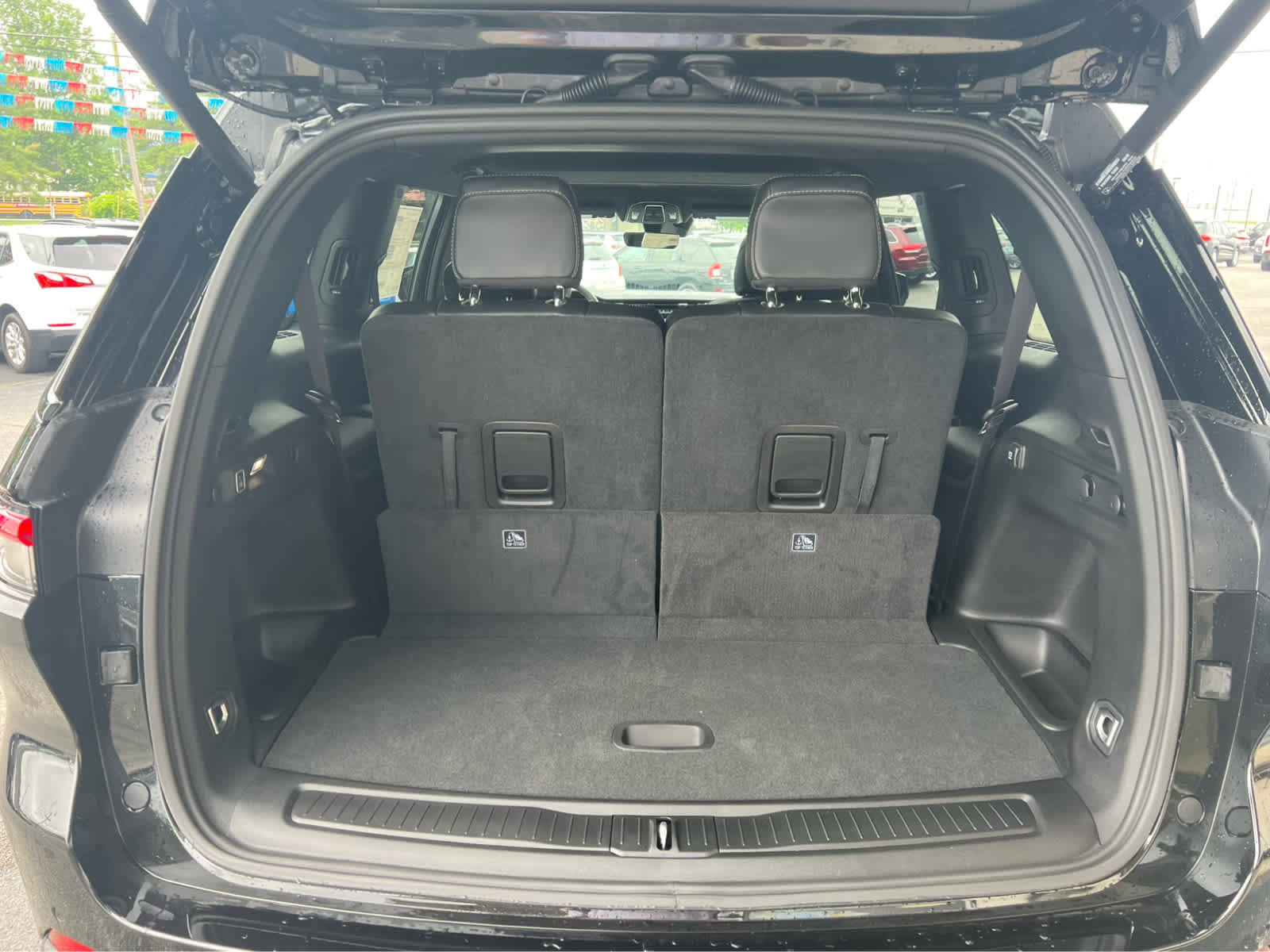 New 2025 Jeep Grand Cherokee L Altitude image 8