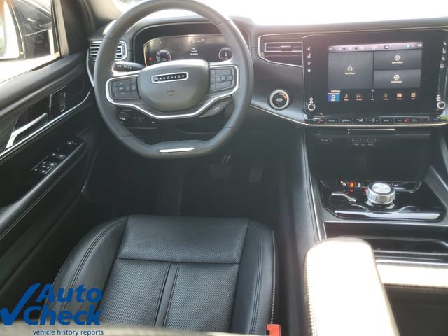 Used 2024 Jeep Wagoneer Series II w/ Flexible Seating Group AWD/4WD image 17