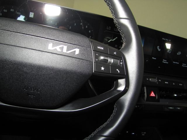 Used 2025 Kia K4 EX image 6