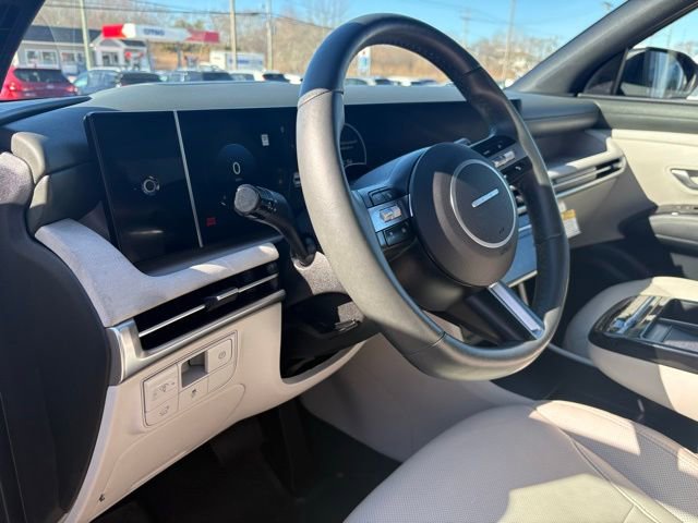 Used 2025 Hyundai Tucson Limited image 21