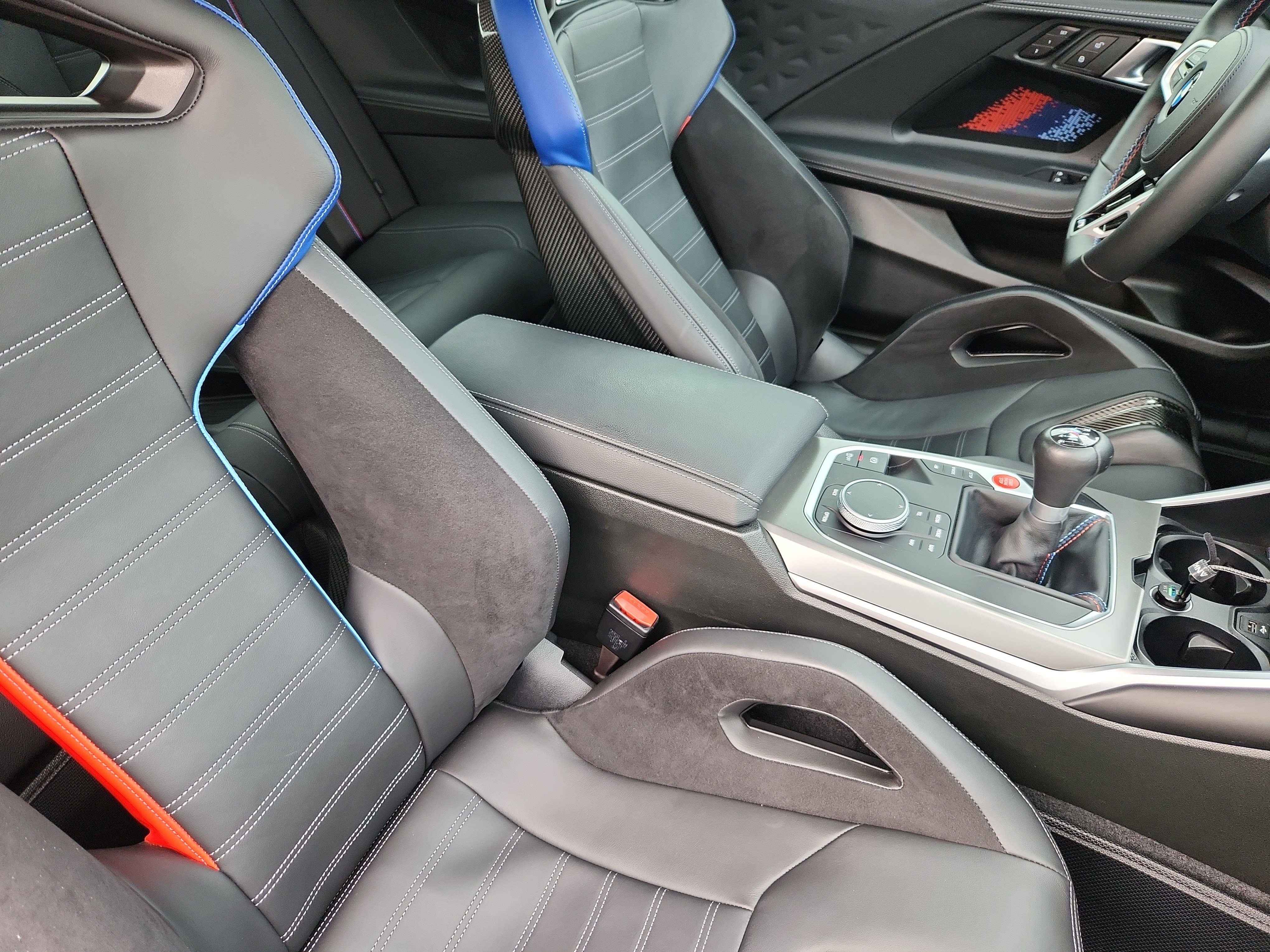 Used 2025 BMW M2 w/ Carbon Package RWD image 16
