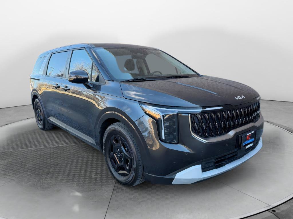 Used 2025 Kia Carnival LX image 7