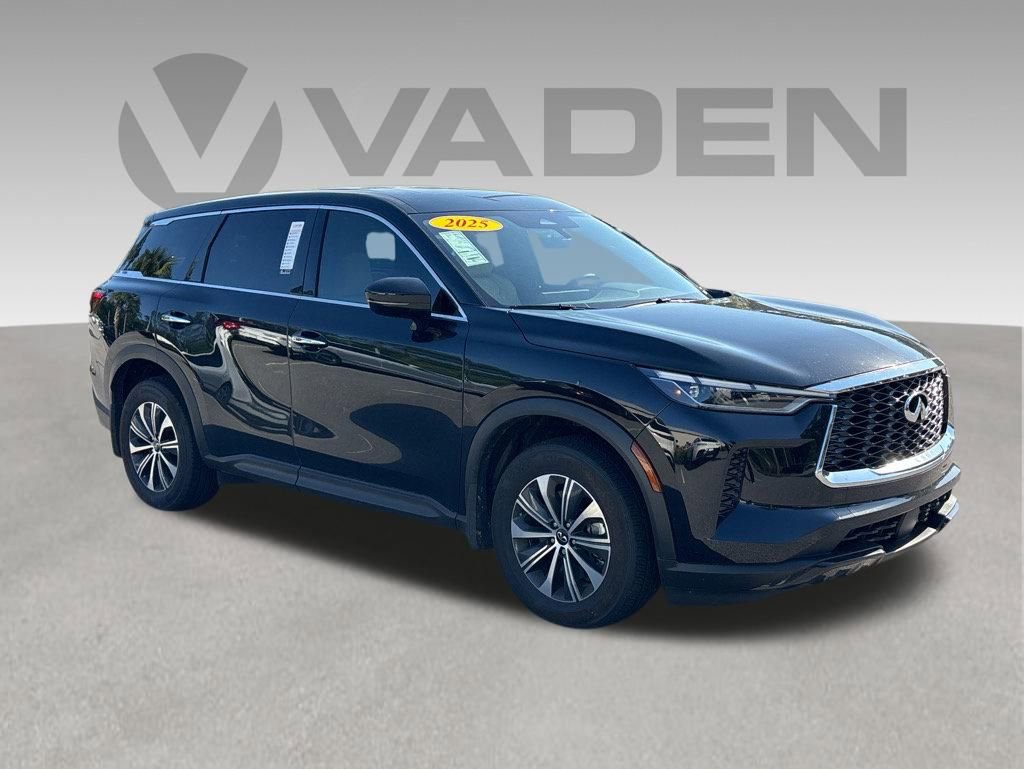 Certified 2025 INFINITI QX60 Luxe w/ Black Edition
