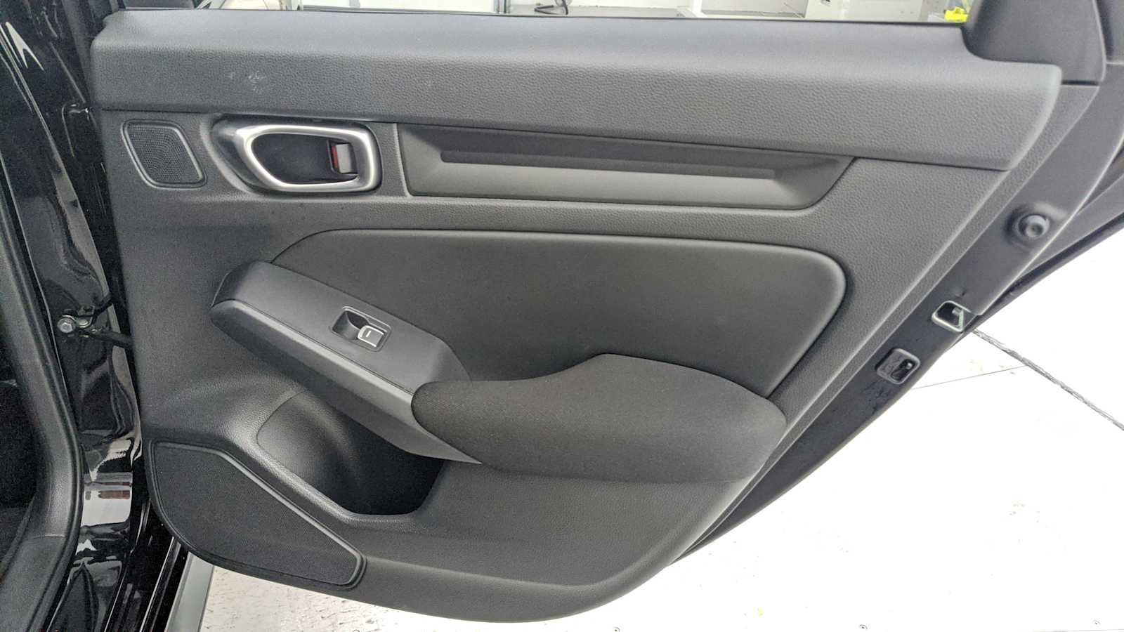 Used 2023 Honda Civic Sport image 25