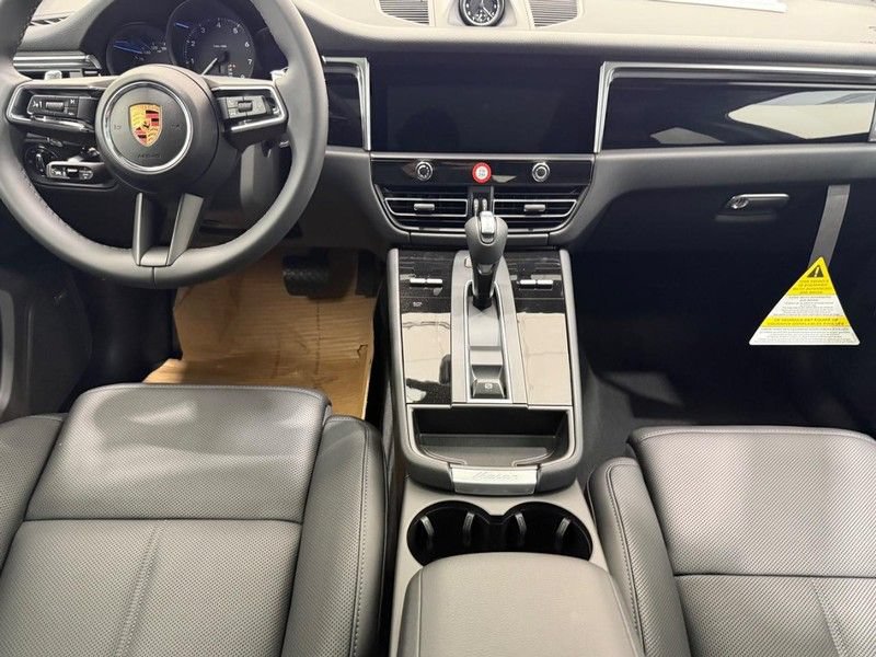 New 2026 Porsche Macan AWD/4WD image 14