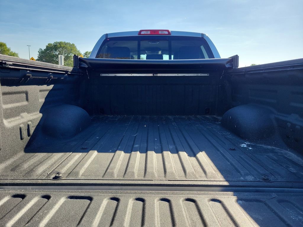 Used 2018 Toyota Tundra Limited w/ Limited Premium Package image 10