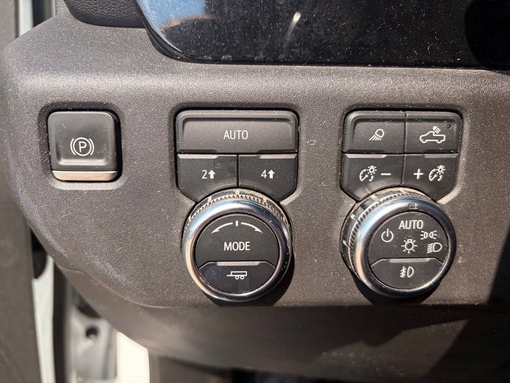 Used 2022 GMC Sierra 1500 SLT w/ Max Trailering Package AWD/4WD image 35