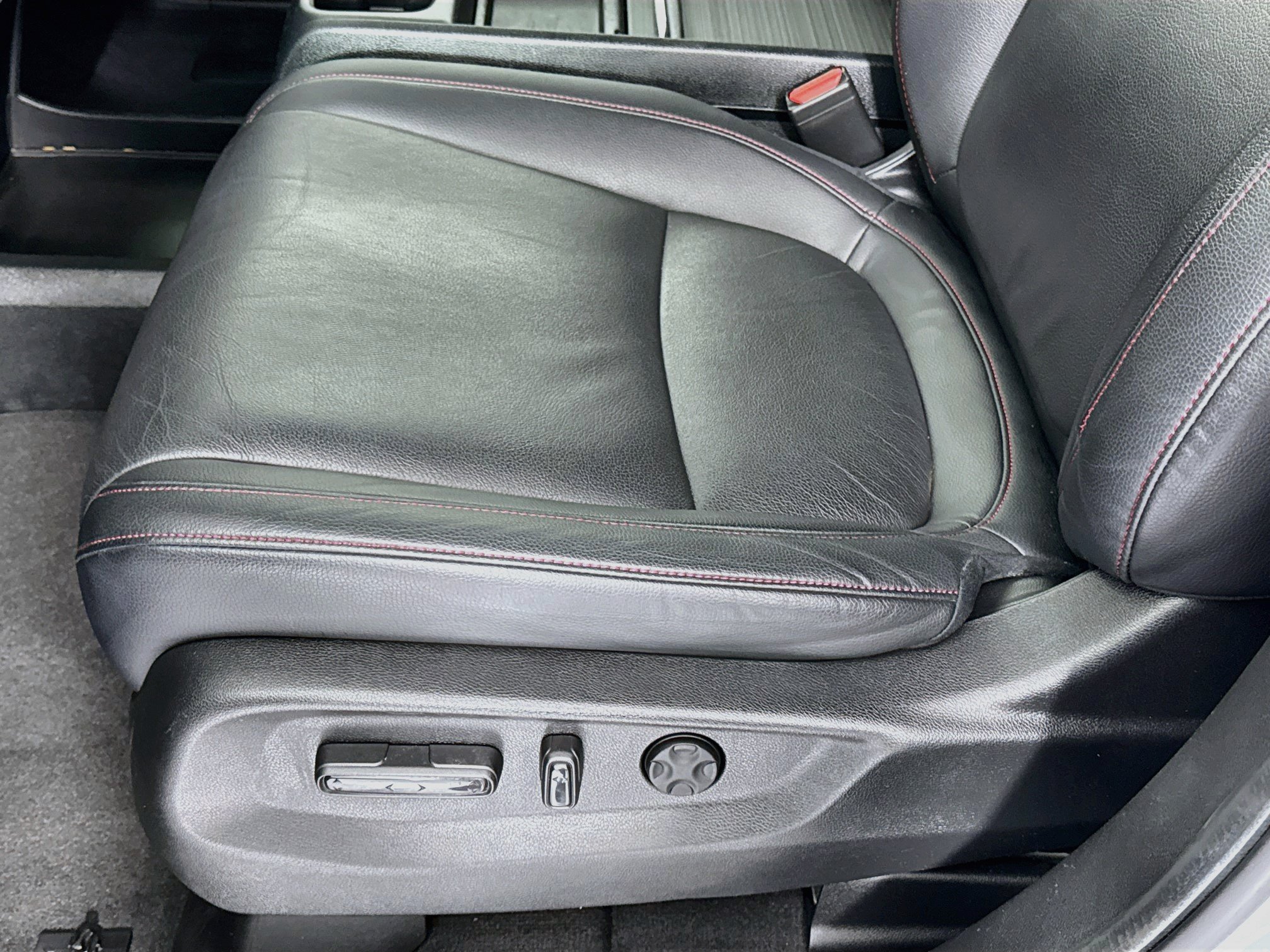 Certified 2024 Honda Odyssey Sport image 18