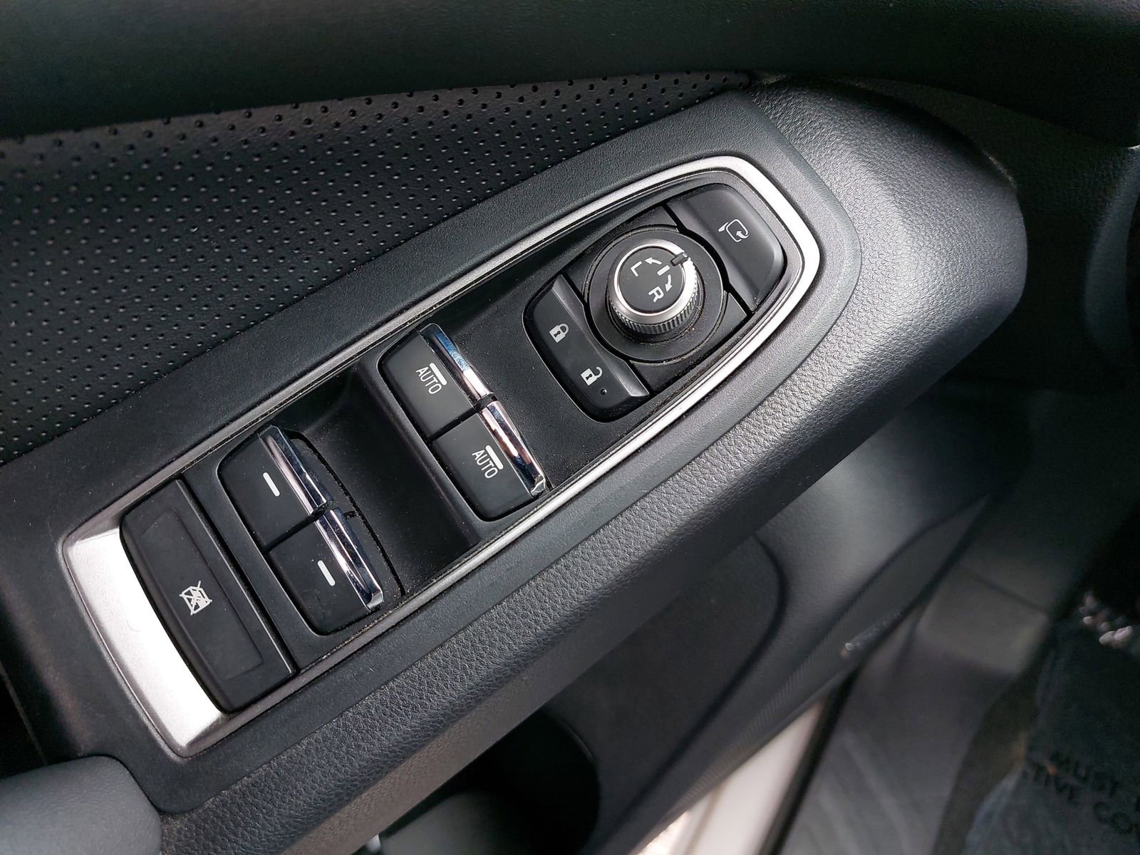 Used 2023 Subaru Ascent Touring AWD/4WD image 29