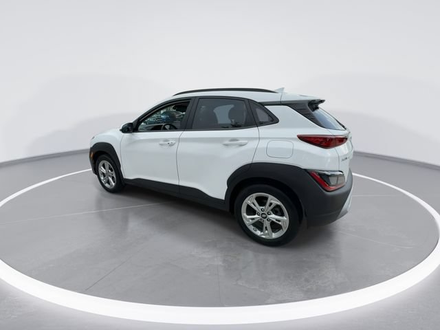 Used 2023 Hyundai Kona SEL w/ Cargo Package FWD image 5