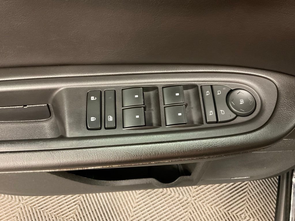 Used 2017 GMC Acadia Limited SLT AWD/4WD image 16