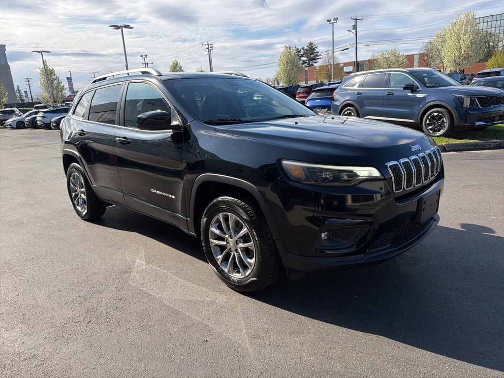 Used 2019 Jeep Cherokee Latitude Plus w/ Comfort/Convenience Group image 4