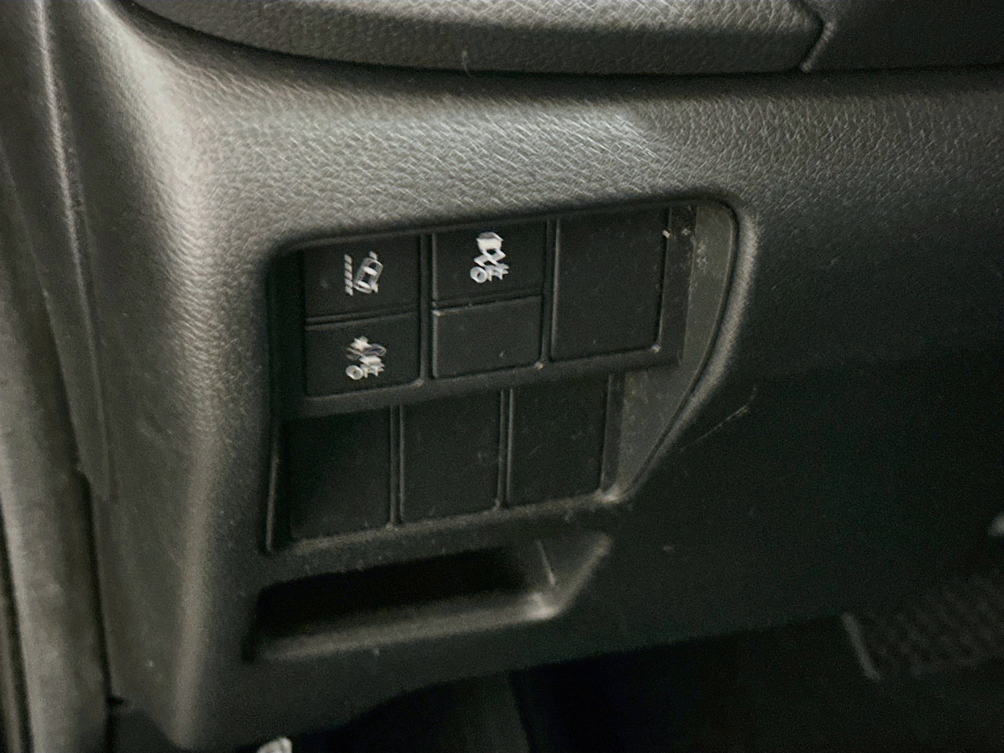 Used 2020 Honda CR-V LX image 17