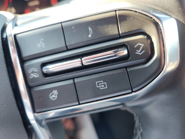 Used 2025 GMC Acadia Elevation image 43