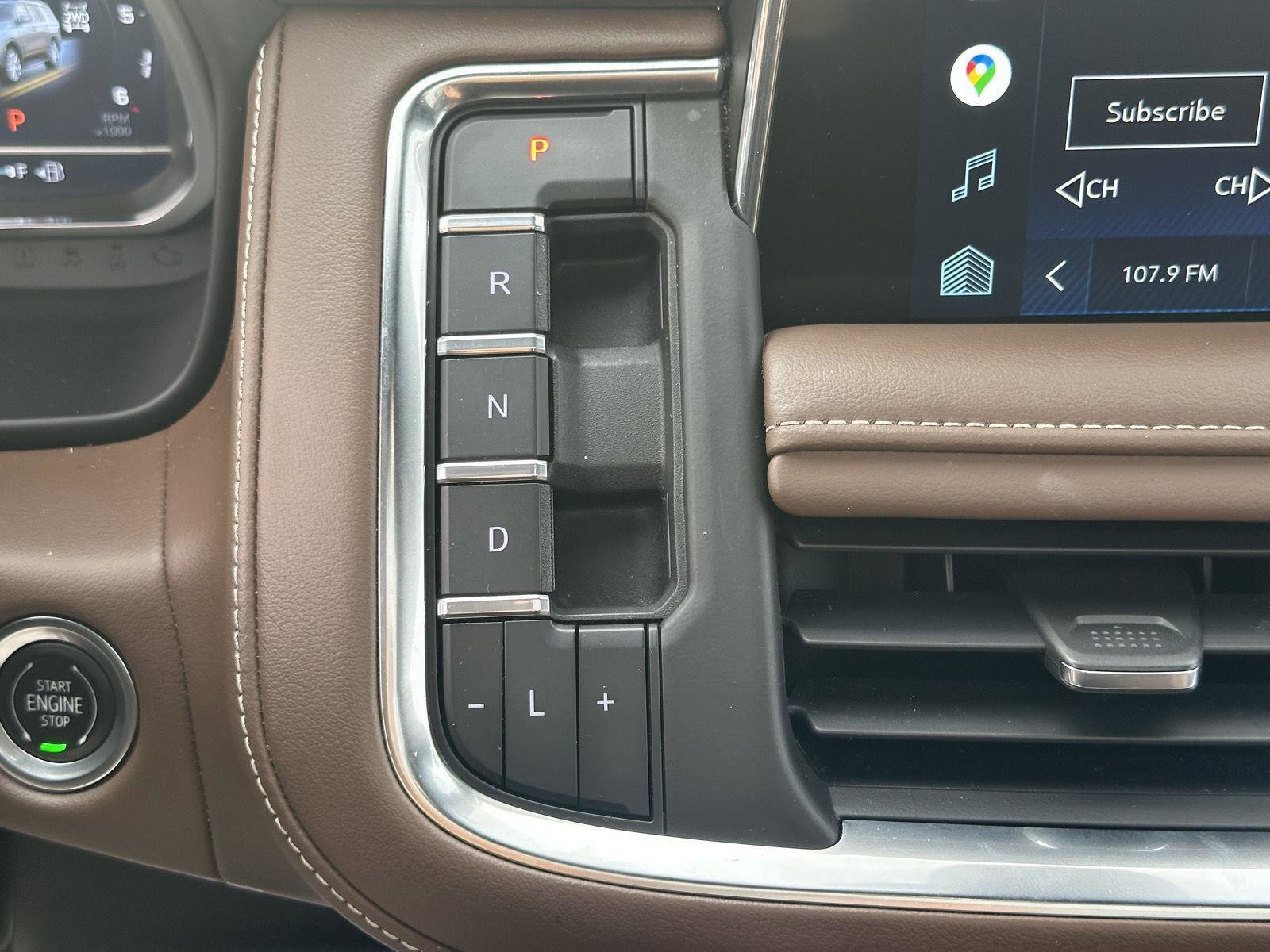 Used 2022 Chevrolet Suburban High Country image 22