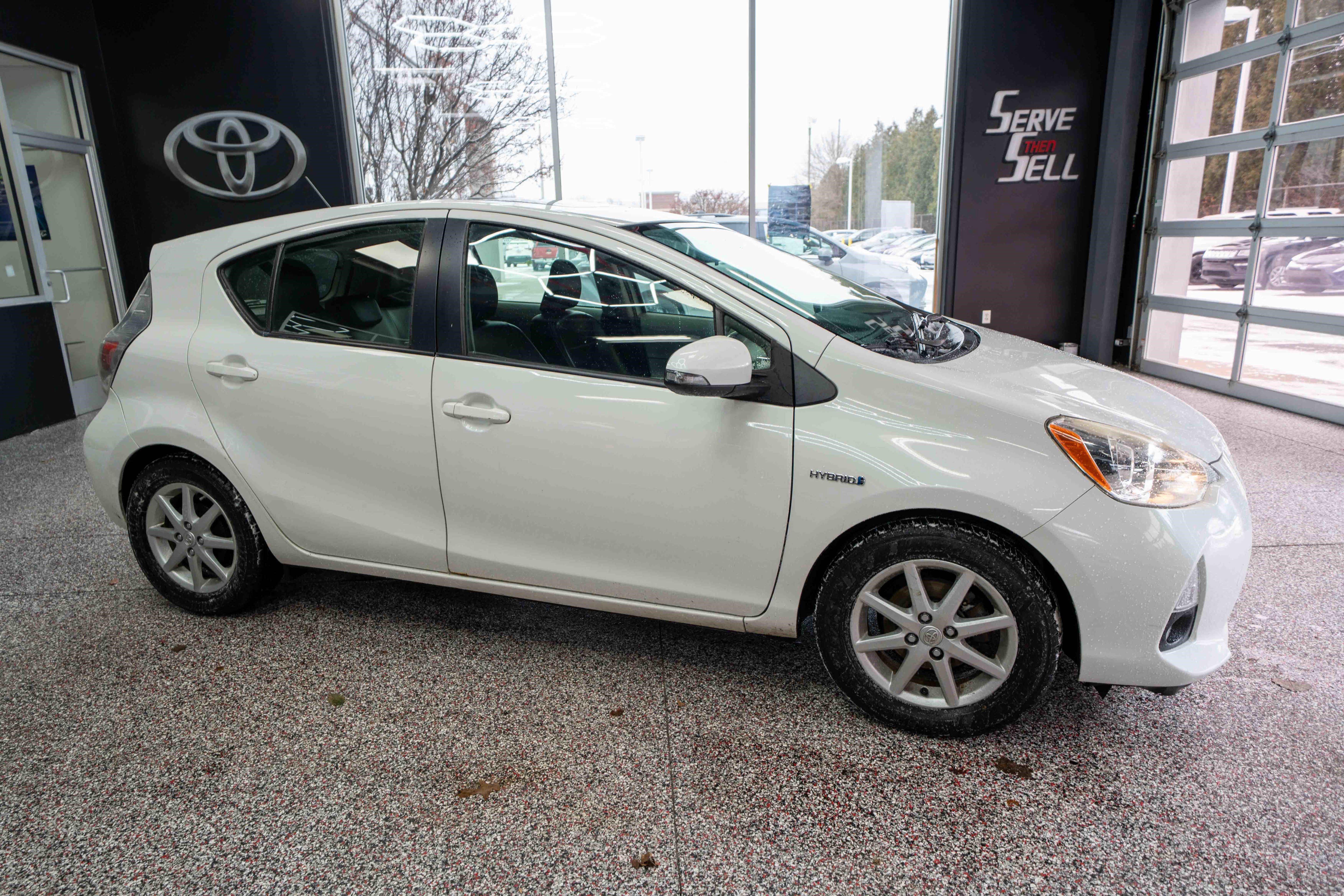 Used 2012 Toyota Prius C Four image 5