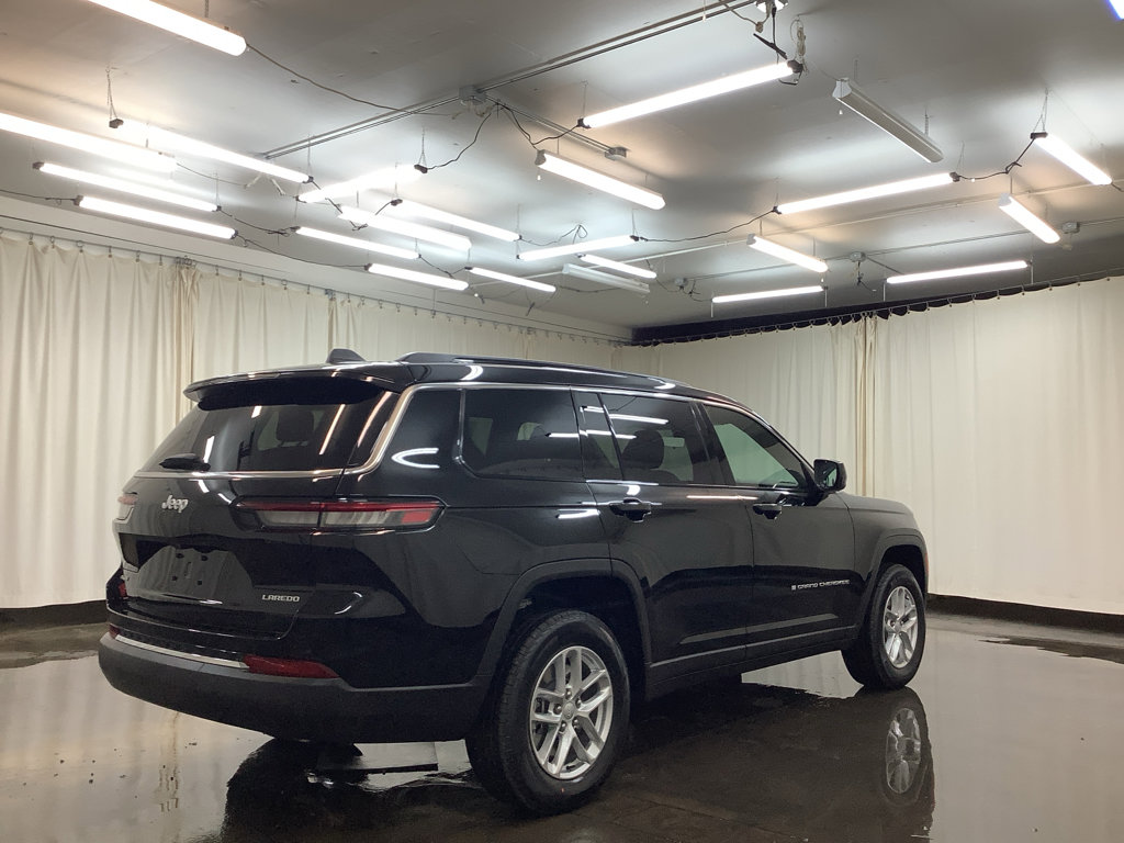 New 2025 Jeep Grand Cherokee L Laredo image 6