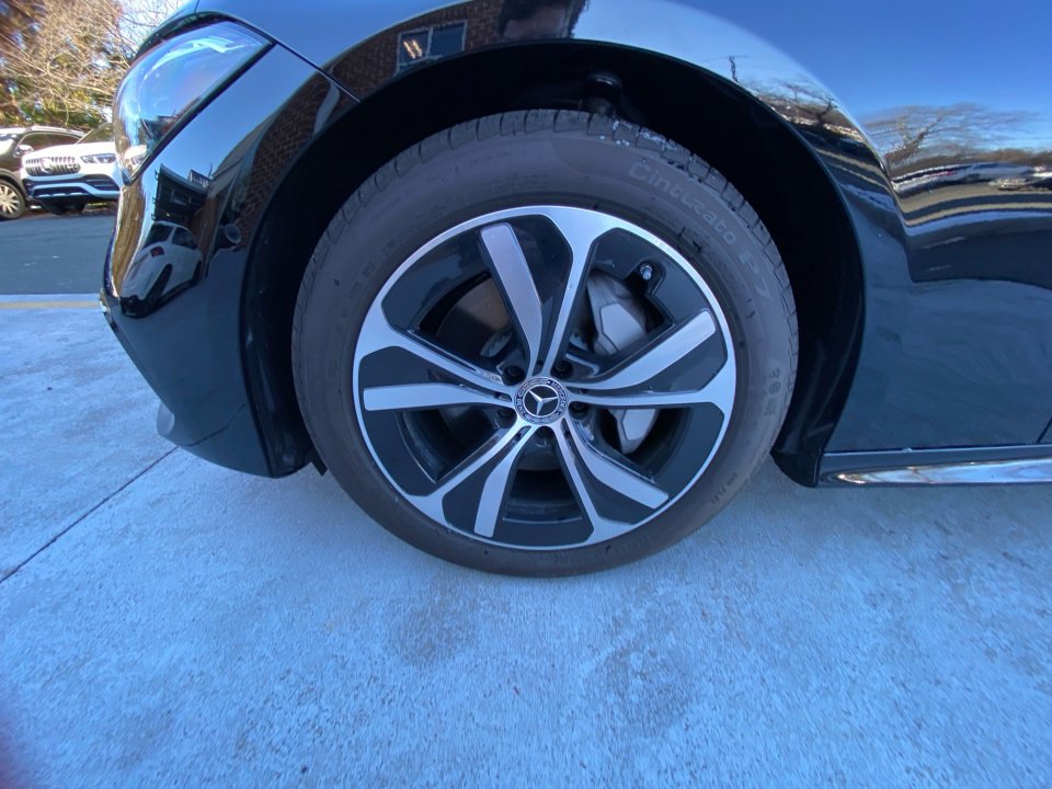 Certified 2025 Mercedes-Benz CLE 300 4MATIC Cabriolet image 27