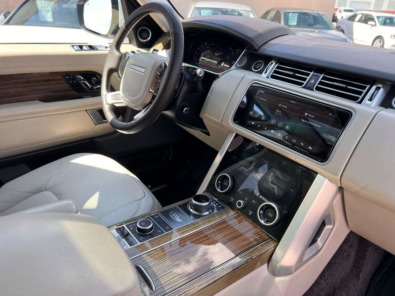 Used 2018 Land Rover Range Rover Long Wheelbase Supercharged image 24