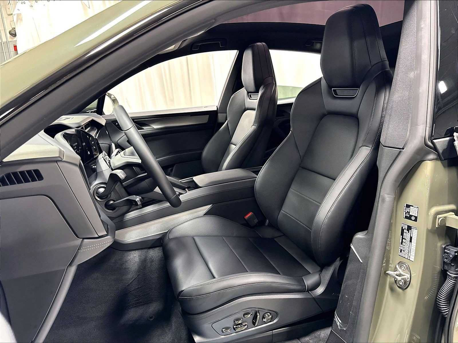 New 2026 Porsche Cayenne S AWD/4WD image 5