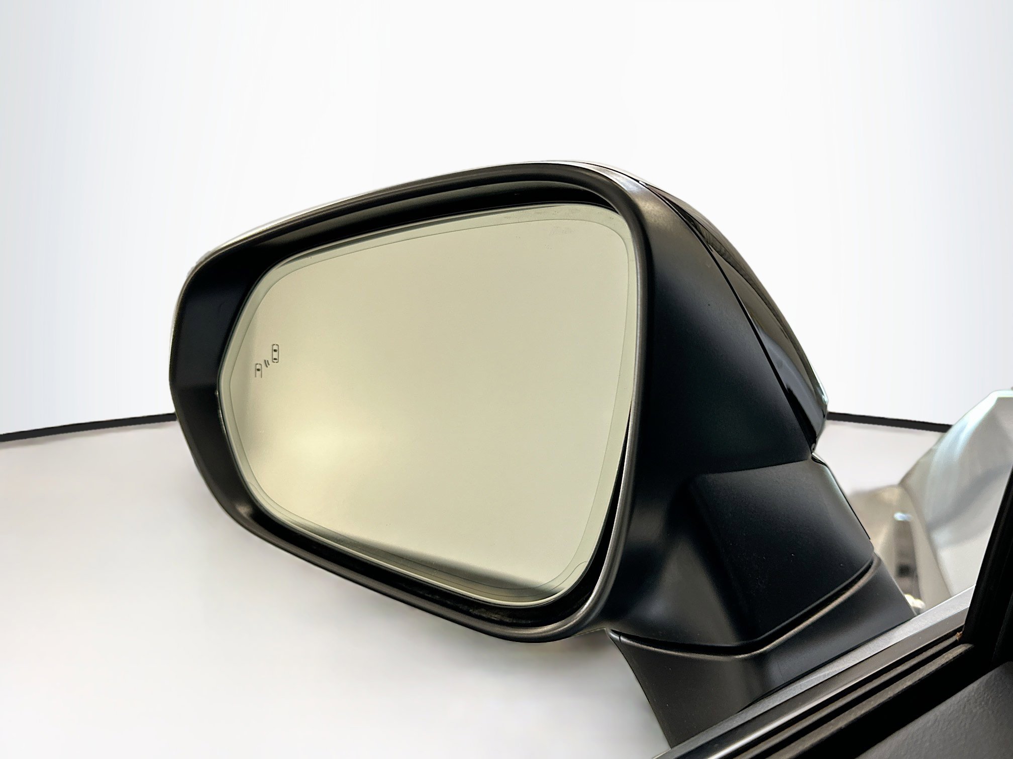 Used 2023 Lexus RZ 450e Premium w/ Accessory Package (2T) image 16