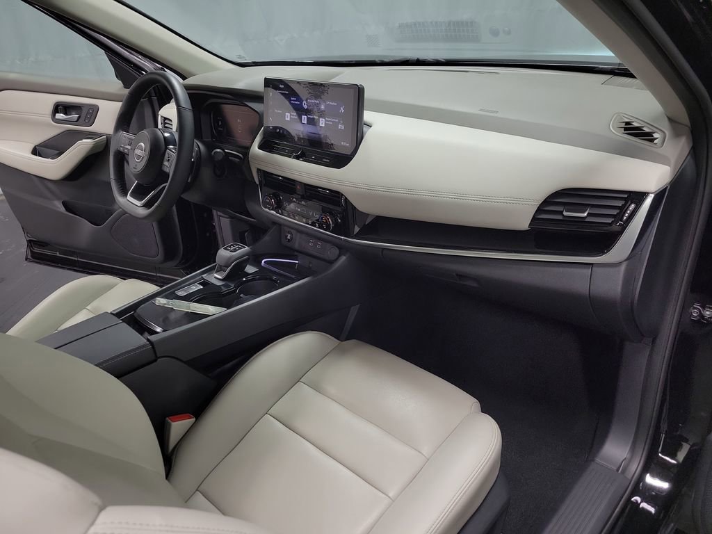 Used 2024 Nissan Rogue SL w/ SL Premium Package image 23