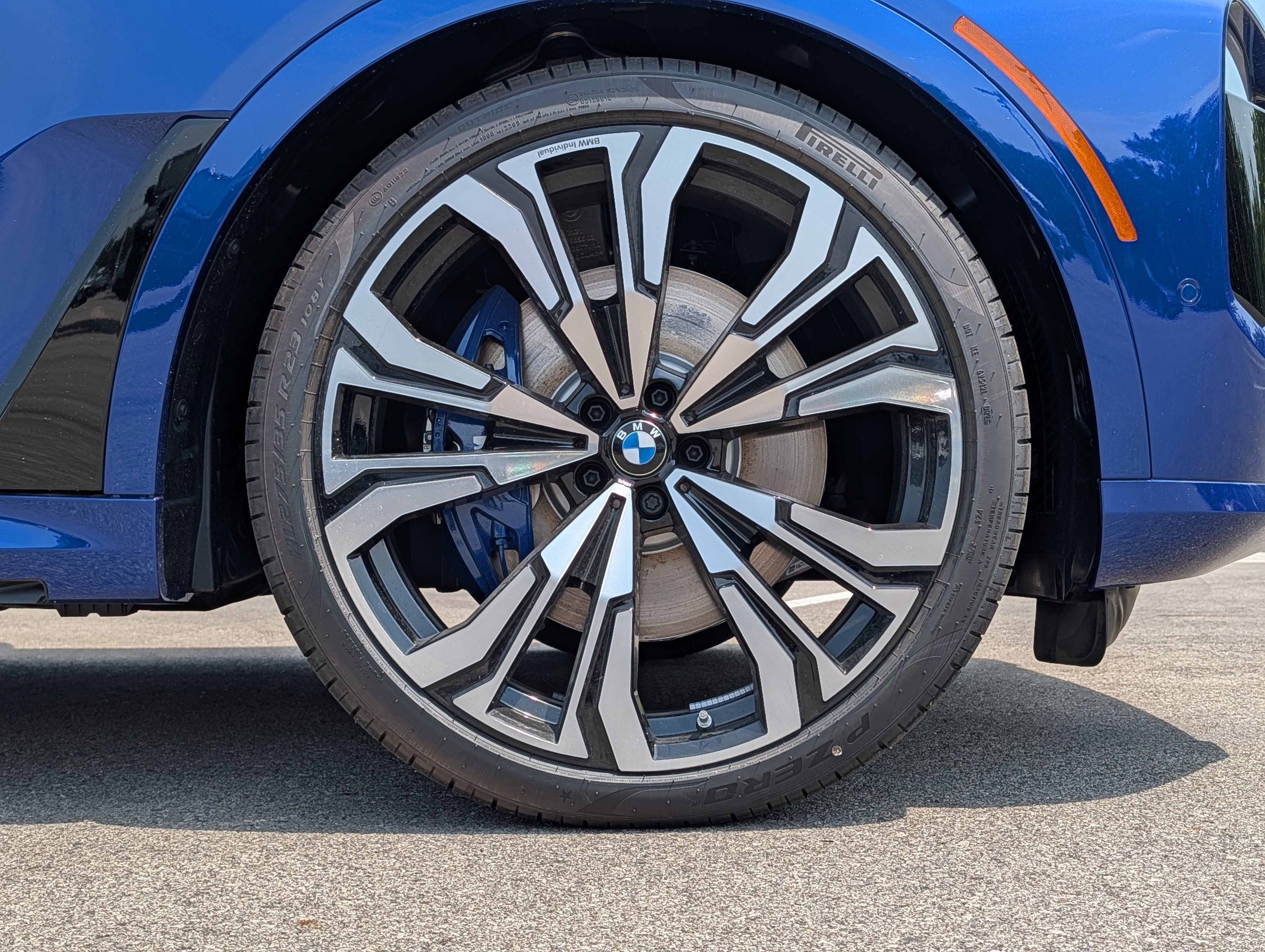 New 2027 BMW X7 M60i AWD/4WD image 4