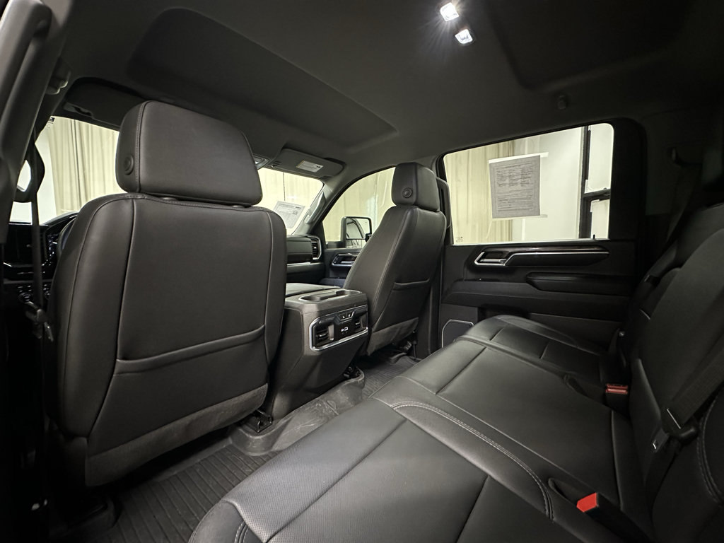 Certified 2025 Chevrolet Silverado 2500 LTZ w/ LTZ Convenience Package AWD/4WD image 25