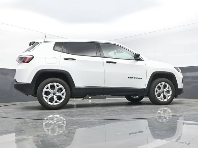 Used 2025 Jeep Compass Sport AWD/4WD image 44