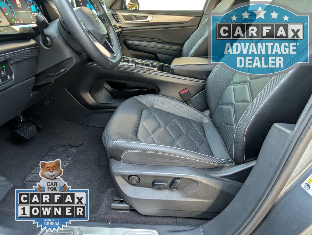 Used 2024 Volkswagen Atlas Cross Sport SE w/ Panoramic Sunroof Package FWD image 15