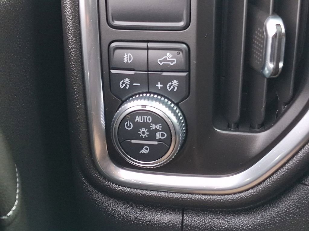 Used 2021 GMC Sierra 1500 SLT image 24