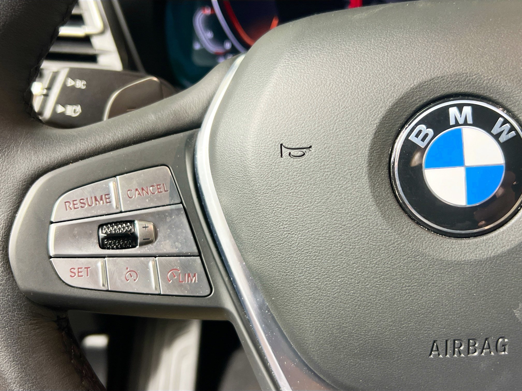 Used 2025 BMW X4 xDrive30i AWD/4WD image 12