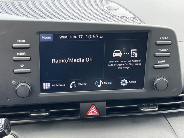Used 2025 Hyundai Elantra Sport FWD image 16