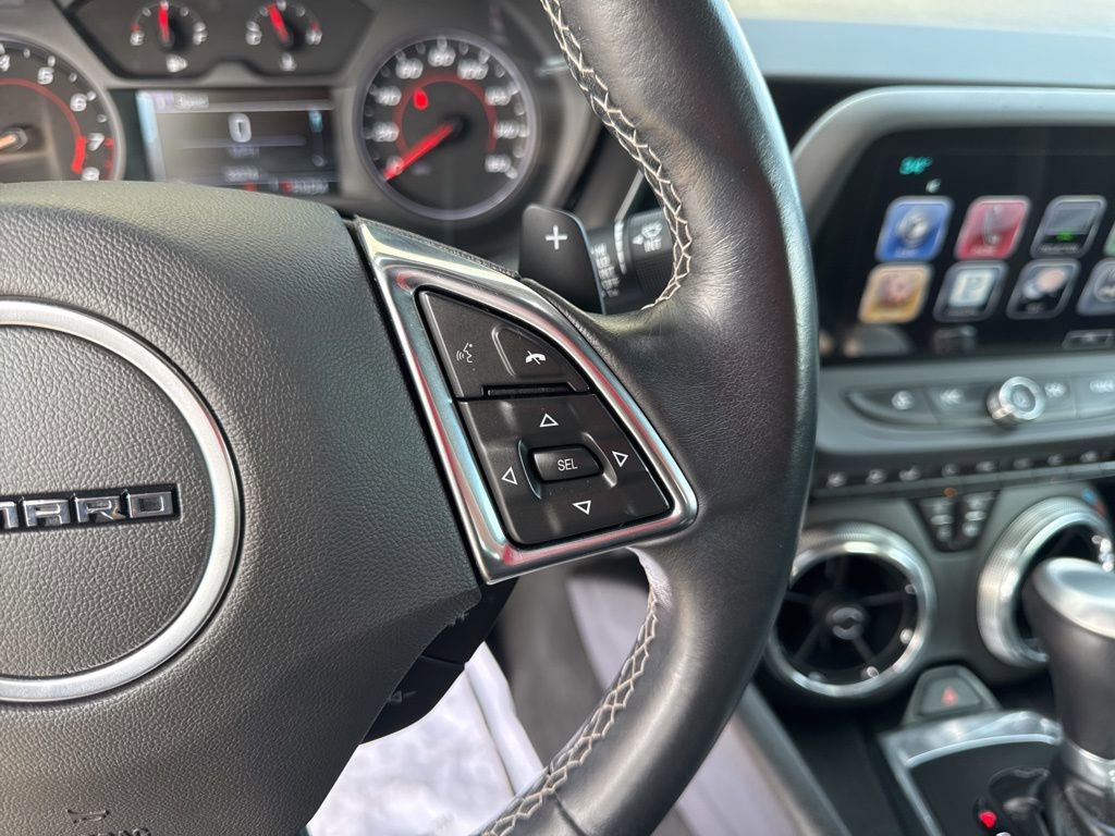 Used 2016 Chevrolet Camaro LT RWD image 15