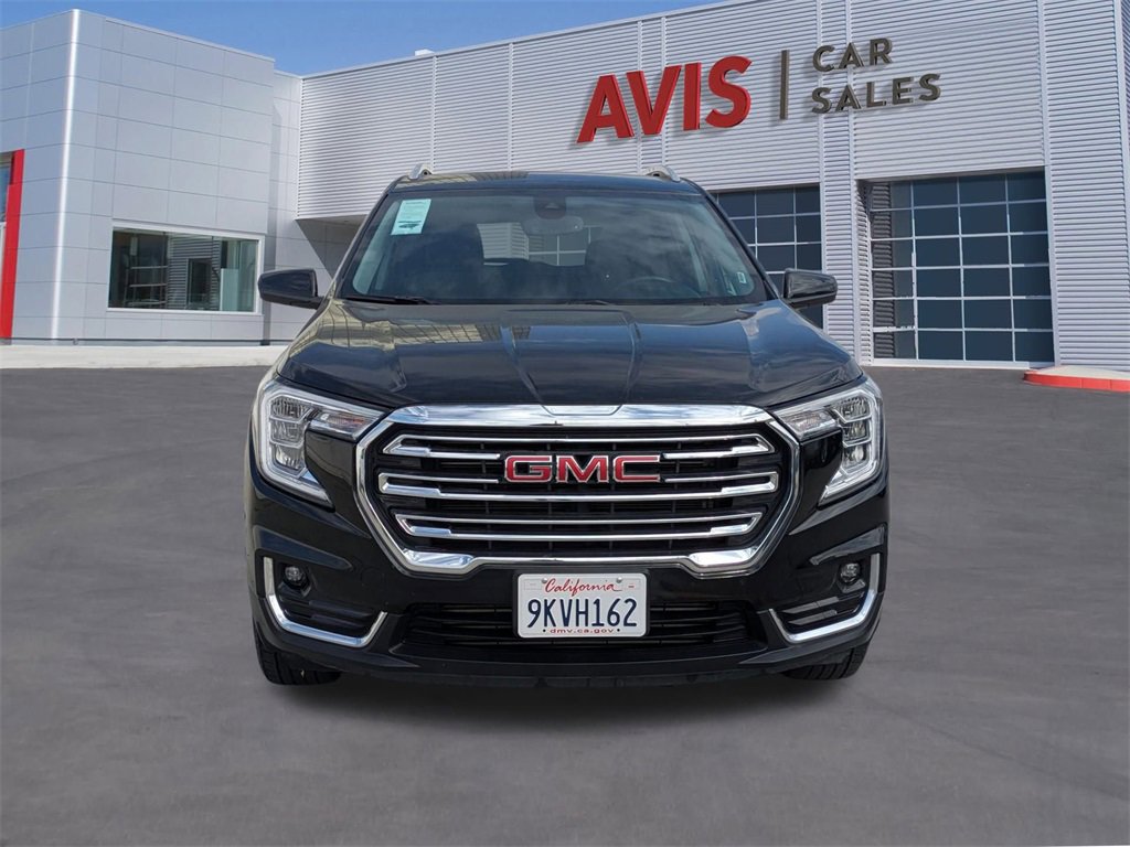 Used 2024 GMC Terrain SLT image 2