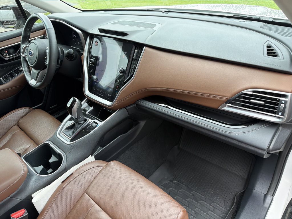 Certified 2022 Subaru Outback Touring XT AWD/4WD image 16